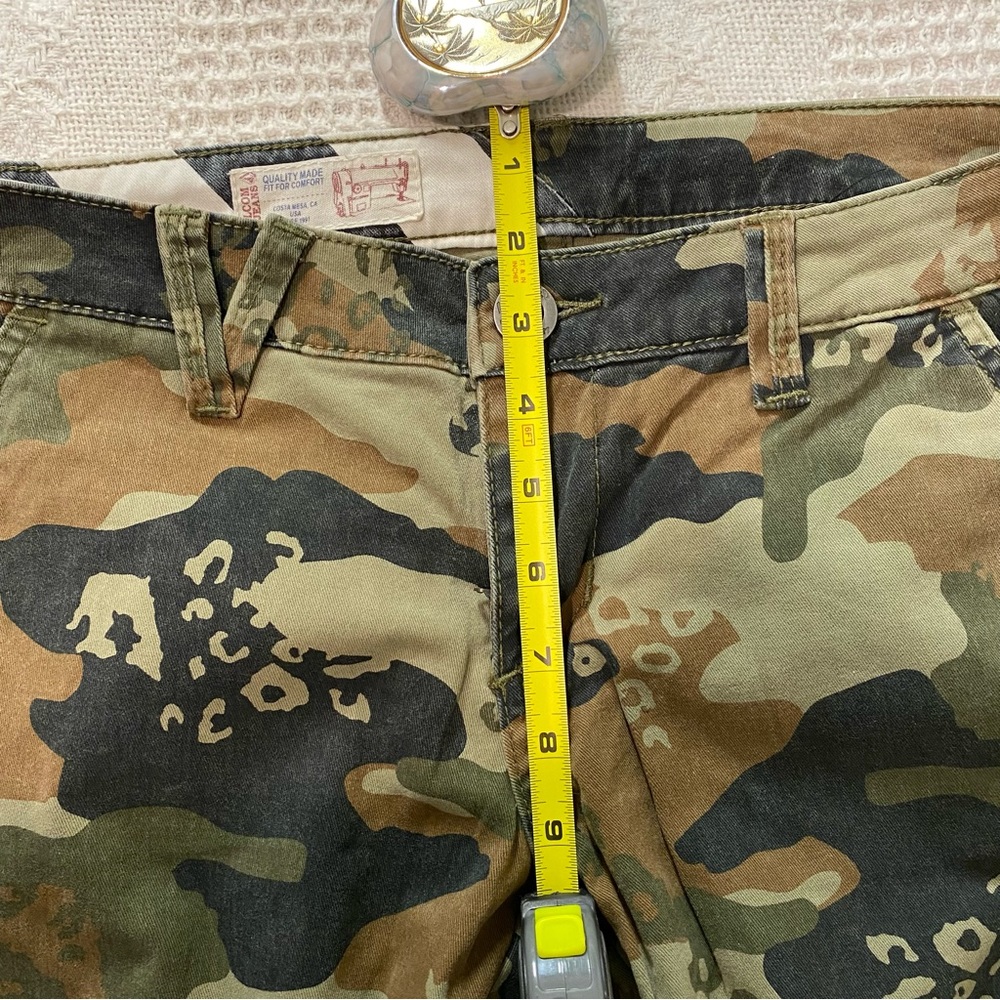 VOLCOM Jeans SIZE 5 Army Print pants - Picture 5 of 16